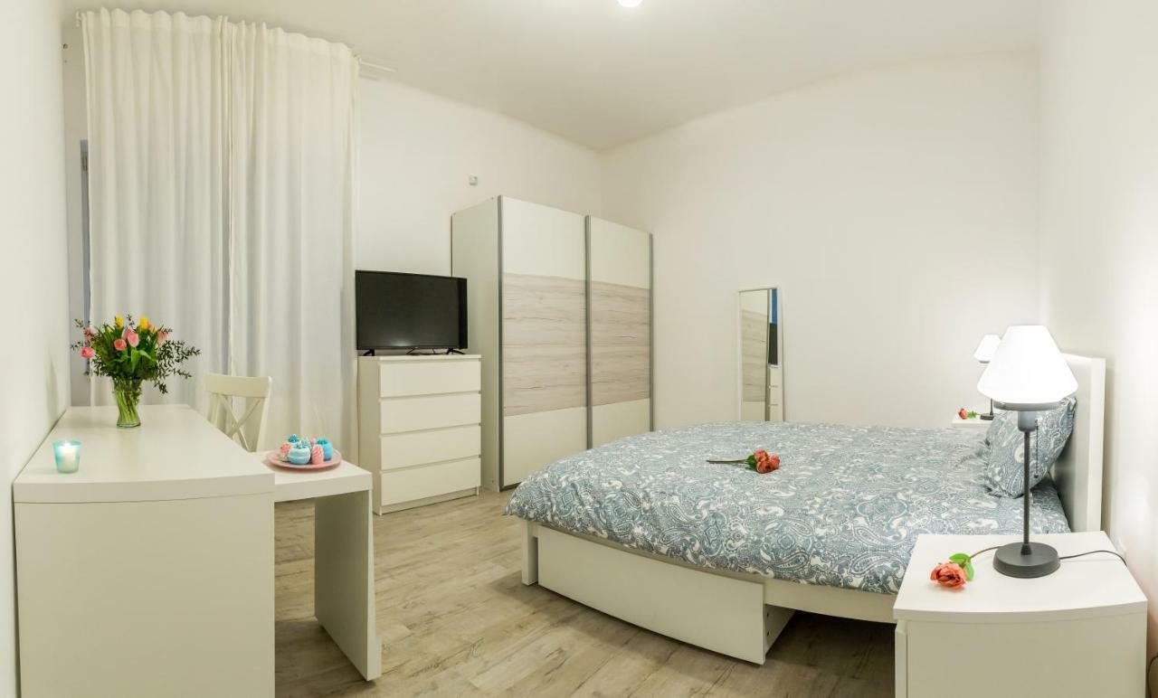 White Nights Of Old Town Bucharest Appartement Buitenkant foto