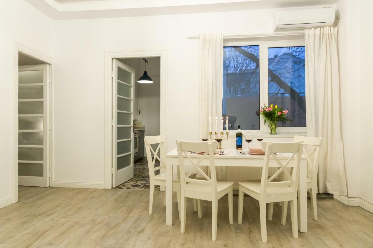 White Nights Of Old Town Bucharest Appartement Buitenkant foto