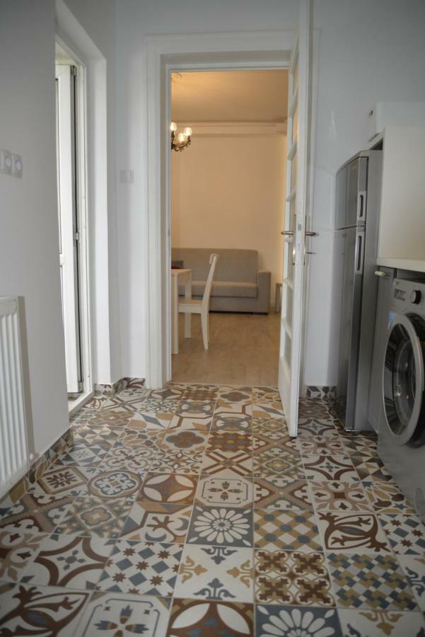 White Nights Of Old Town Bucharest Appartement Buitenkant foto